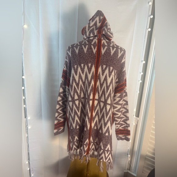Shrinking Violet Zigzag Hooded Poncho - Brown, Cream, and Orange L - Picture 5 of 7